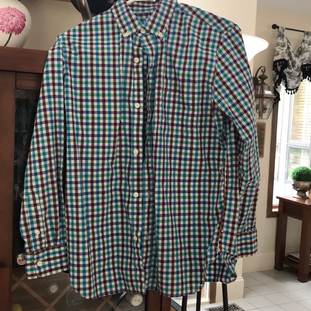 Gap plaid button down